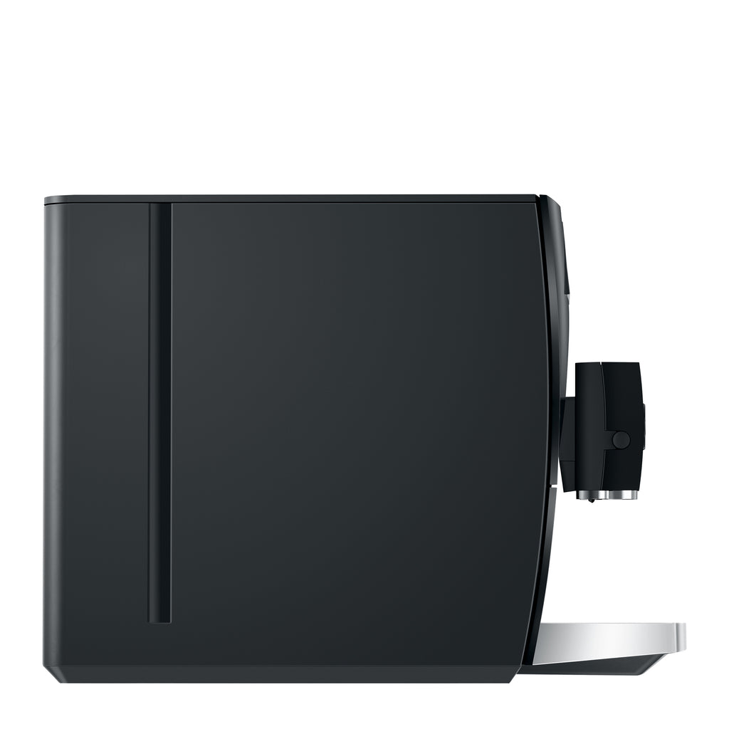 C9 Fully Automatic Coffee Machine in Piano Black