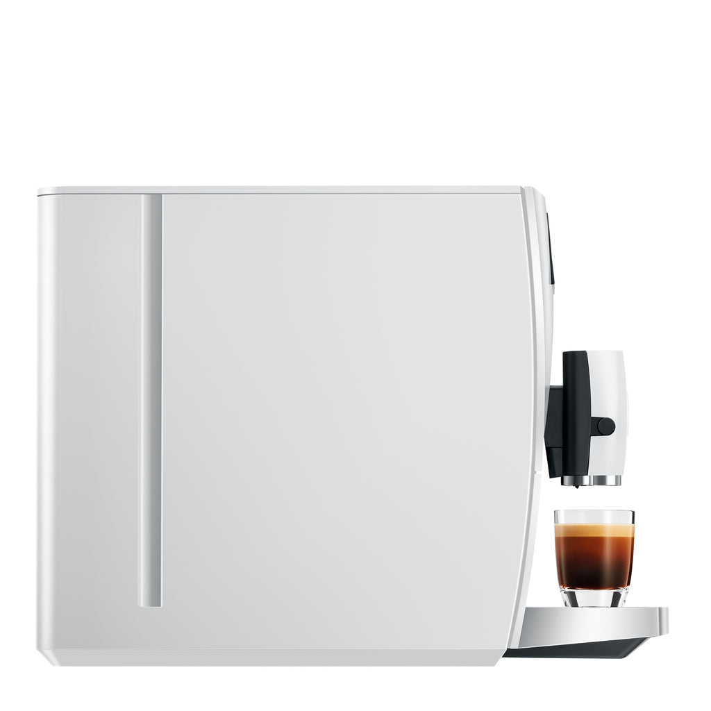 C9 Fully Automatic Coffee Machine in Piano White