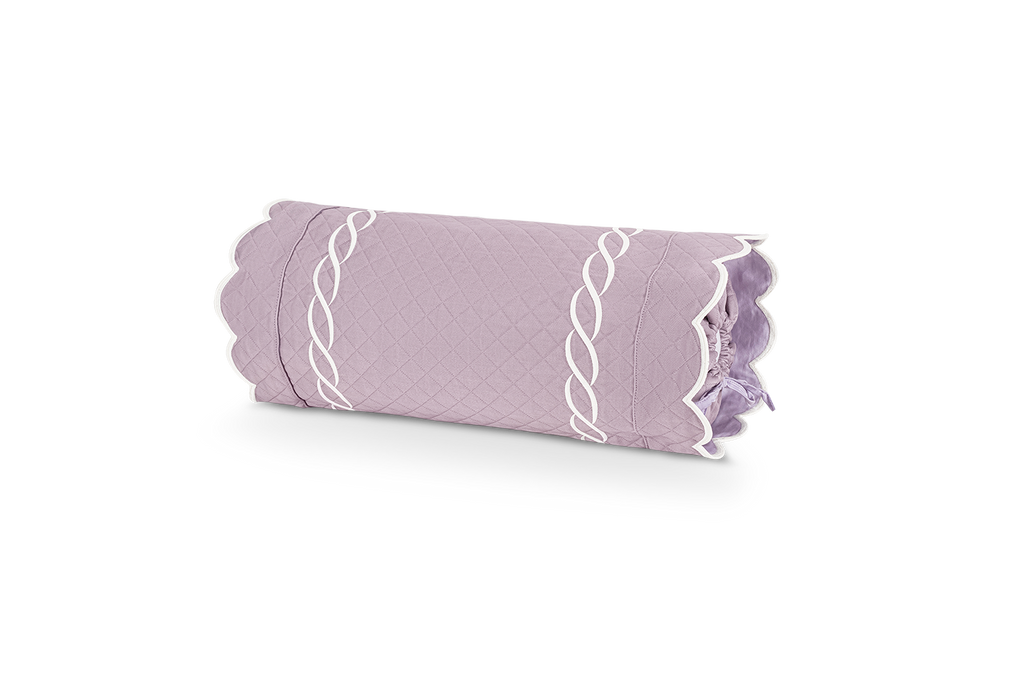 Classic Chain Scallop Matelassé Collection