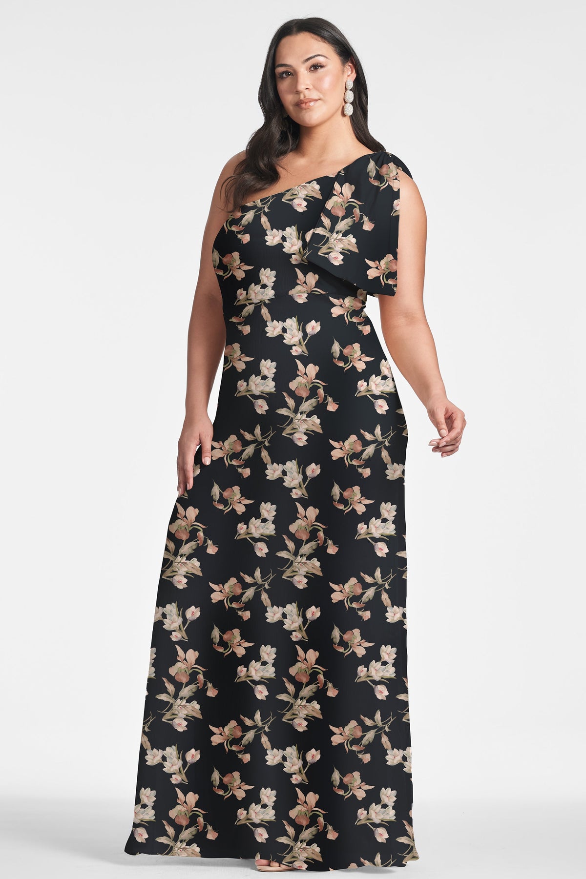 Chelsea Gown in Black Venetia Petal