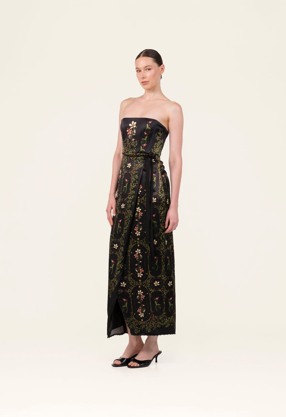 Cinefilia Noche Maxi Dress