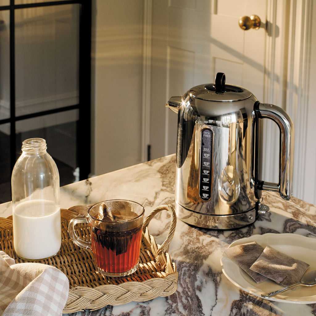Classic Series Kettle in Polished Chrome