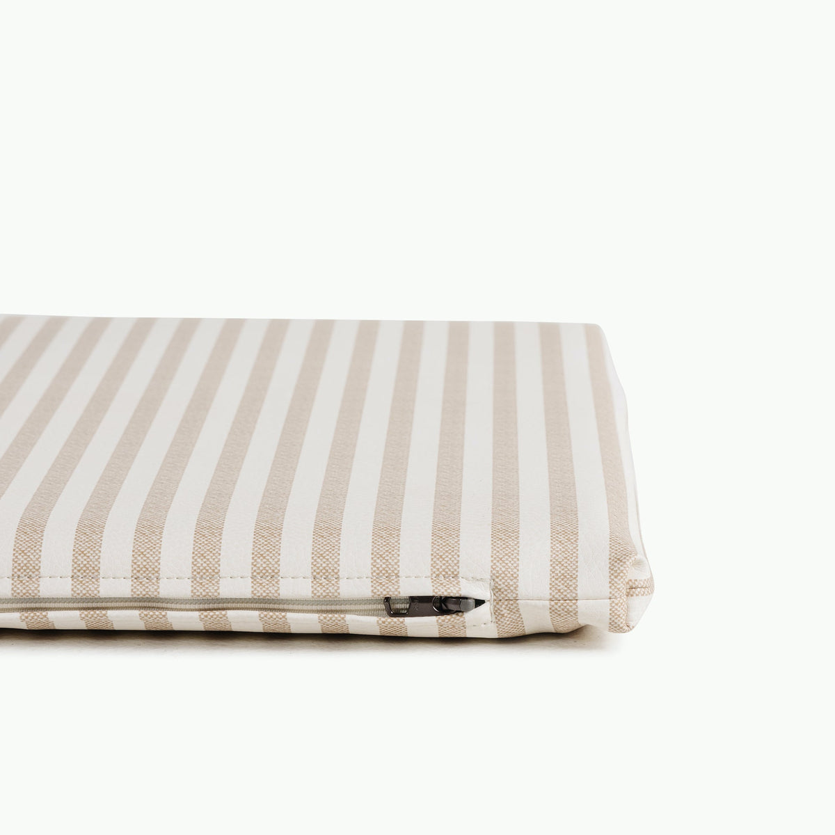 Cafe Stripe@zipper detail on the cafe stripe padded micro+