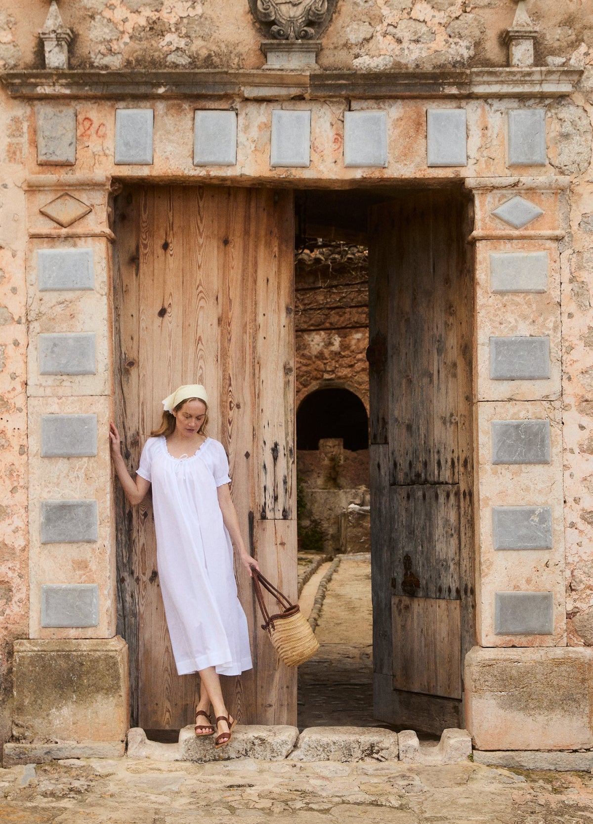 Clover Long Cotton Nightdress in White