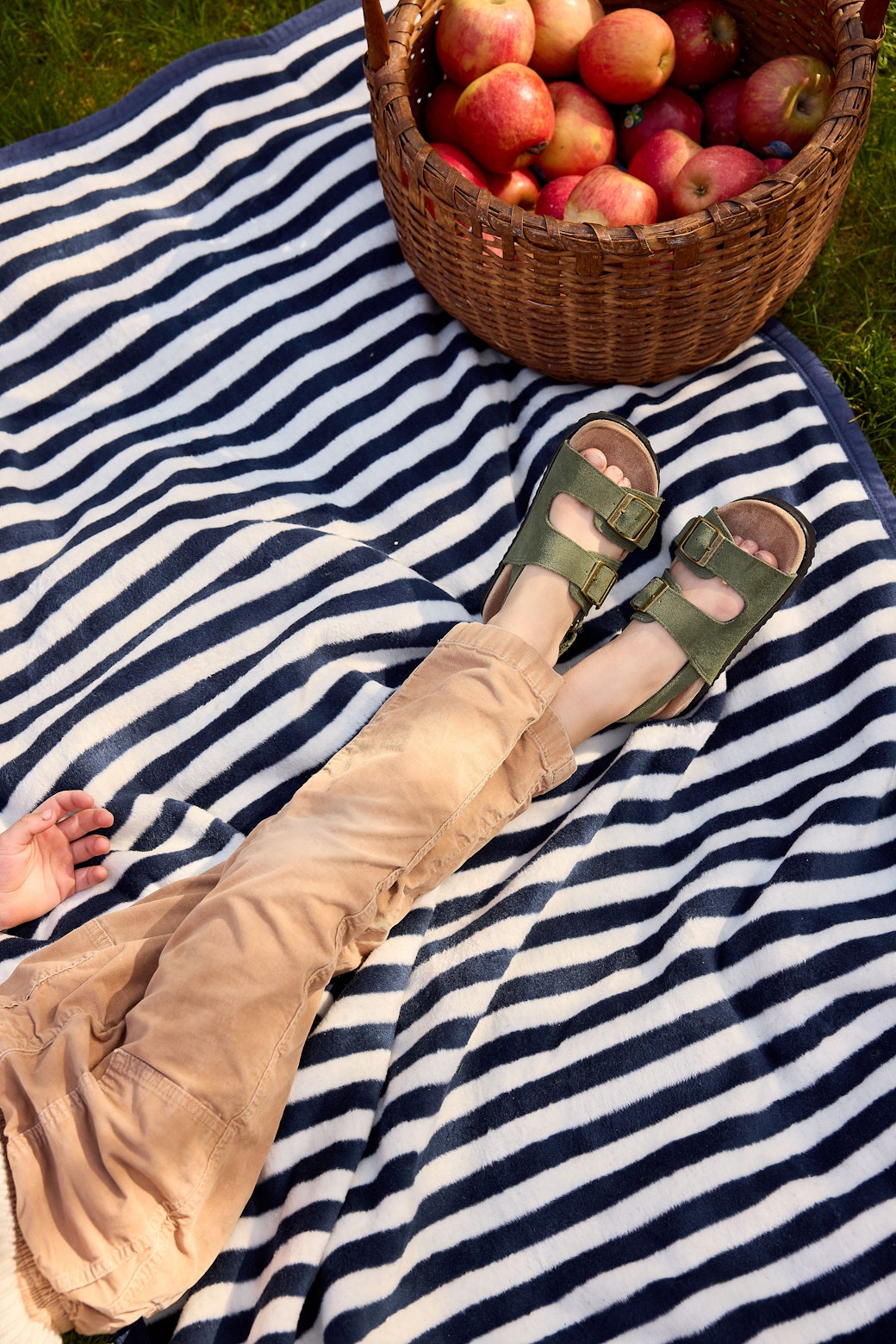 Sideline Stripe Navy Midi Blanket