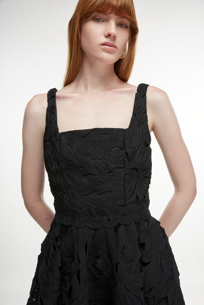 Ocaso Mini Dress in Black