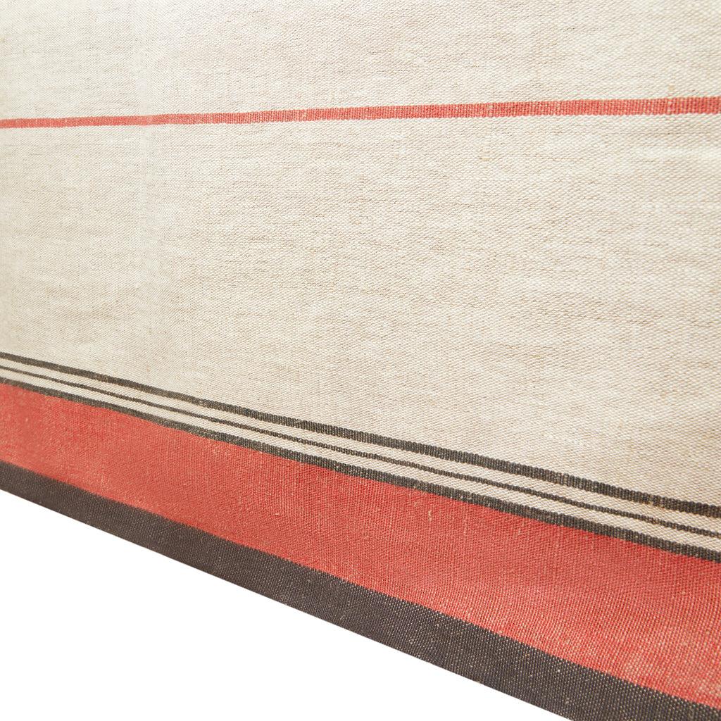 Eze 60x60 Tablecloth in Ivory & Red