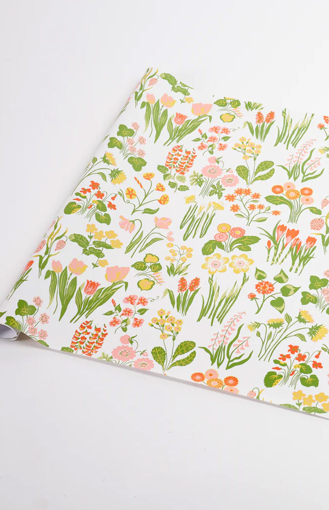 Carly Wrapping Paper In Pink