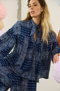 The Celeste Blouse in Inkwell Paisley paired with the matching Briggs Pants. 