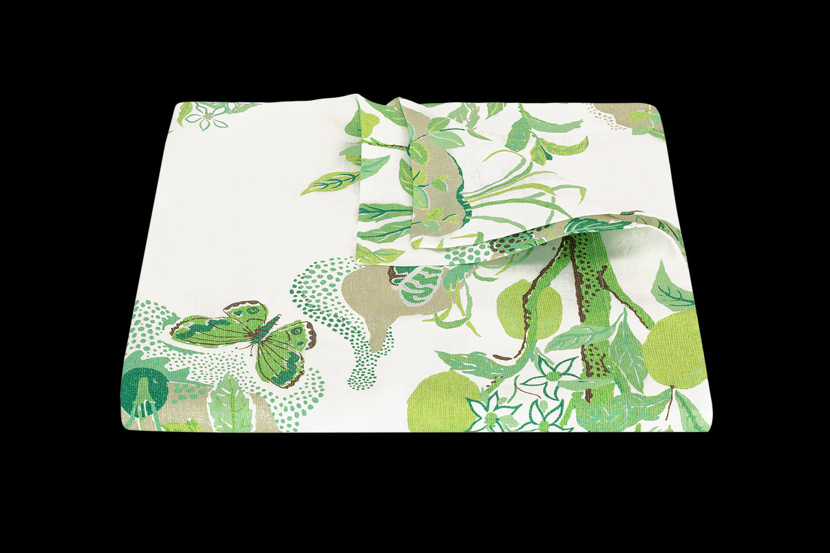 Matouk Schumacher Citrus Garden Tablecloth in Grass