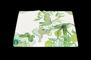 Matouk Schumacher Citrus Garden Tablecloth in Grass