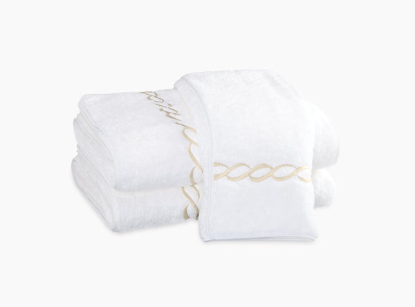 Light Blue Classic Chain Bath Collection