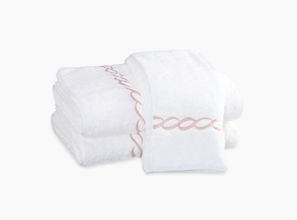 Classic Chain Bath Collection