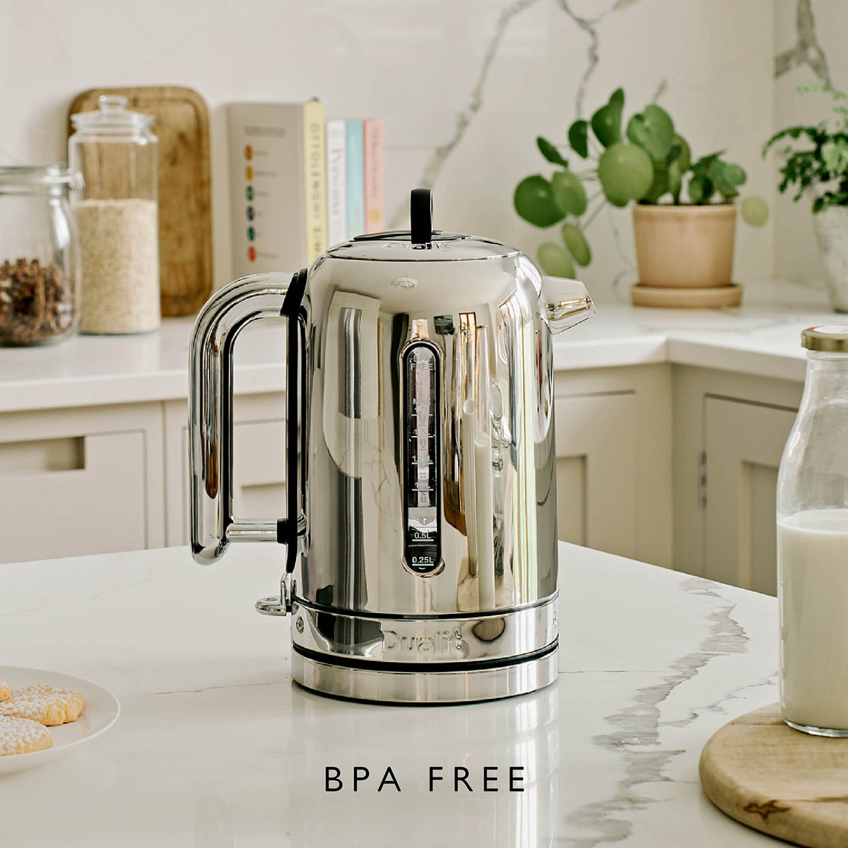 Classic Series Kettle in Polished Chrome