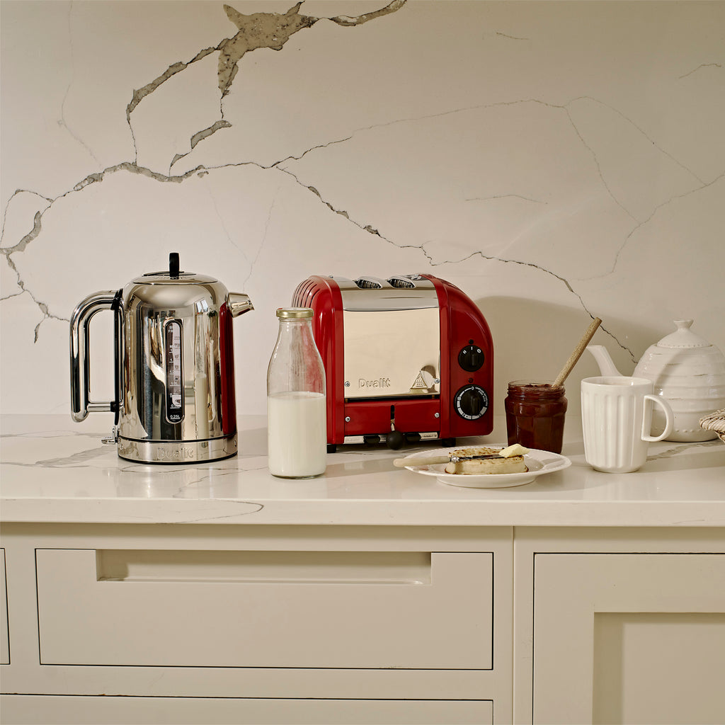 2 Slot Classic Toaster in Red