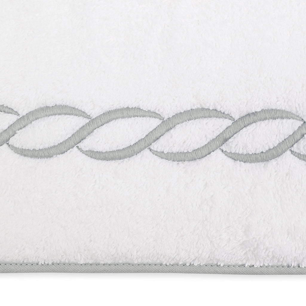Classic Chain Bath Collection