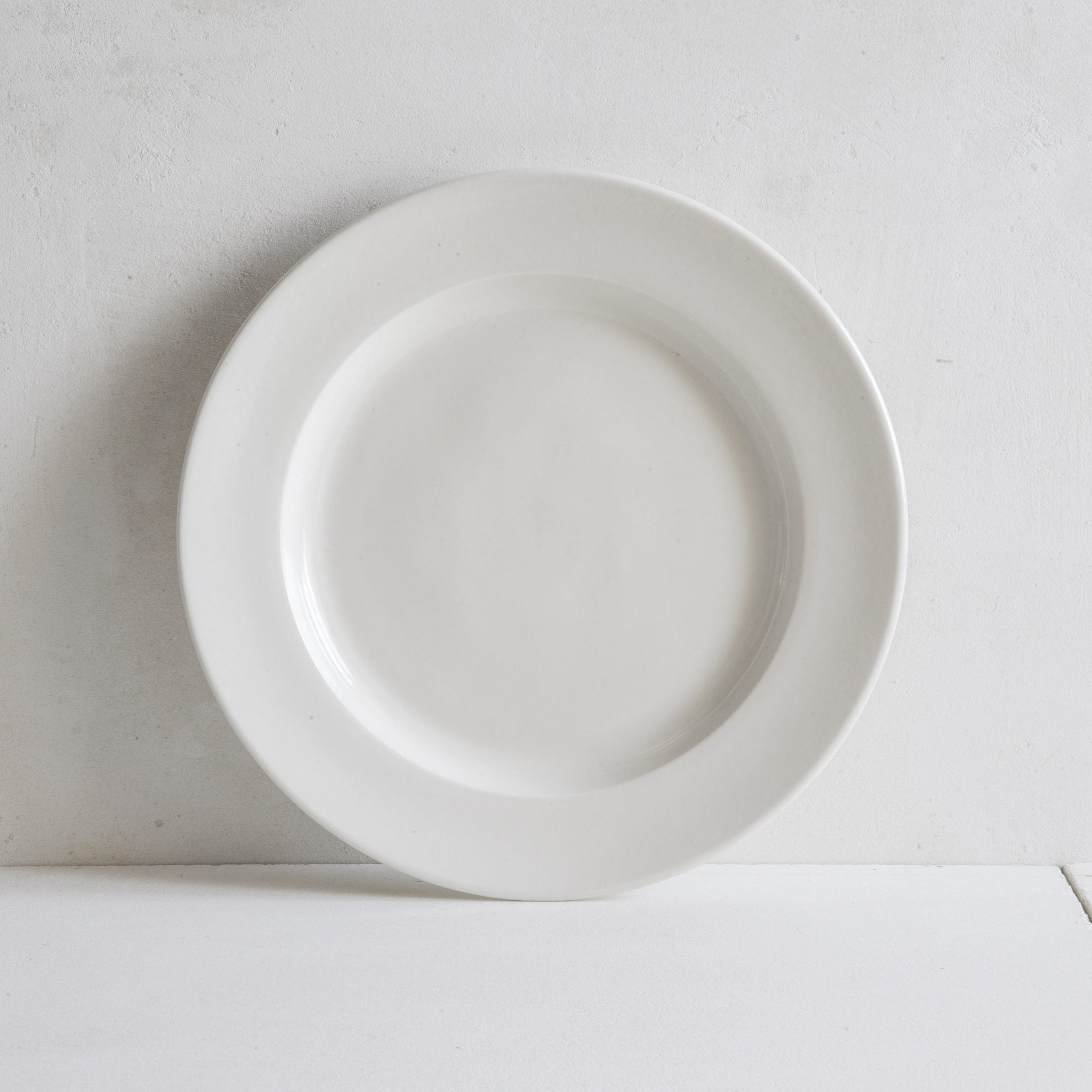 Classical Porcelain 10.5” Dinner Plate
