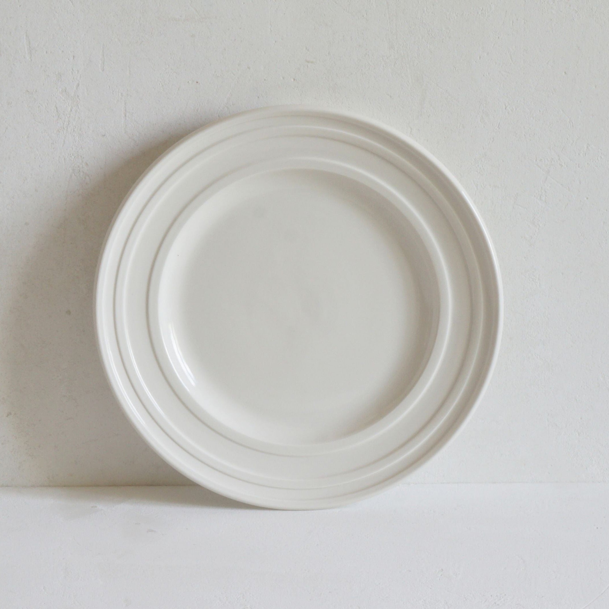 Classical Porcelain 8.5" Side Plate