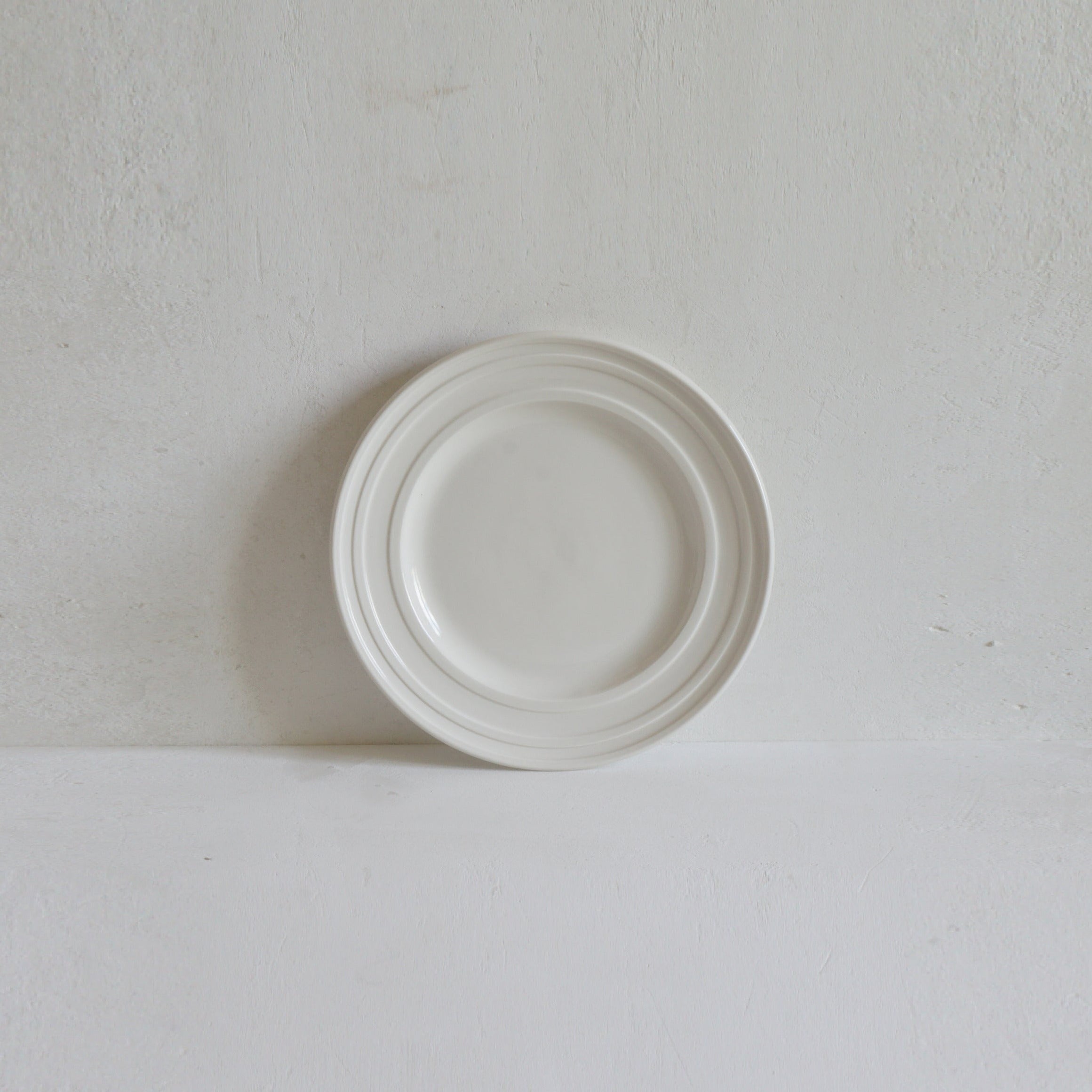 Classical Porcelain Impressed Line, Small Side Plate 6”