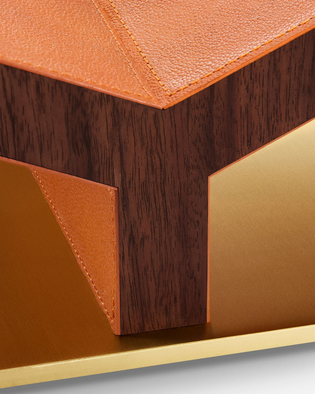 Collector Ultimate Bookstand in Camel