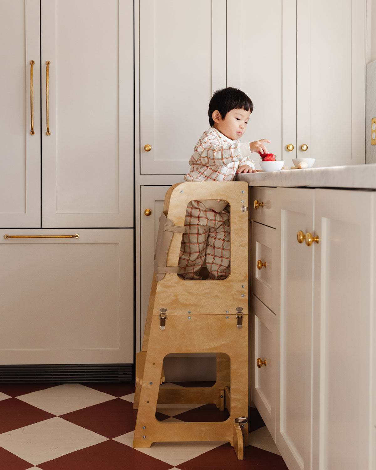 Learning Tower Kitchen Helper Tower for toddlers