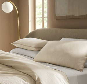 Signature Comforter Set in Cream