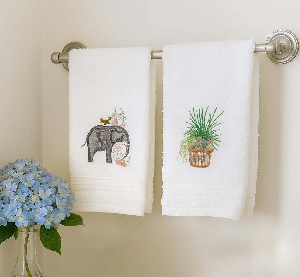 Guest Towel in Seagrass & Seashells Basket