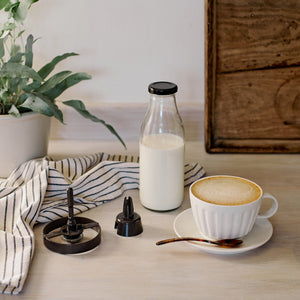 Milk Frother & Hot Chocolate Maker in Black
