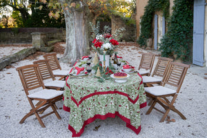 Baies de houx Tablecloth in Red & Green