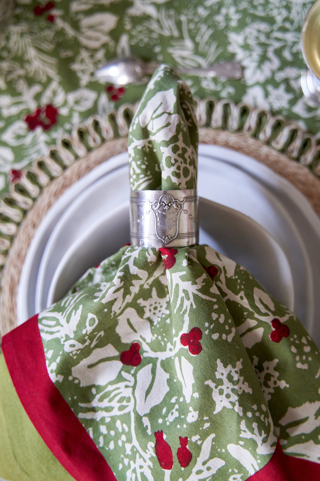 Baies de houx Napkins in Red & Green, Set of 6