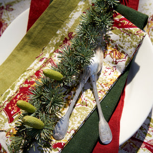 Renne Reindeer Napkins in Red & Green, Set of 6