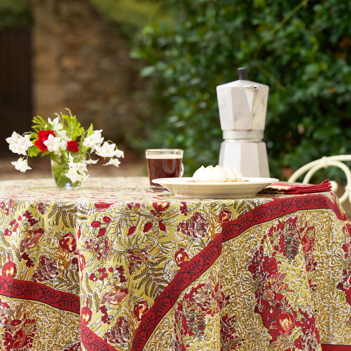 French Tablecloth Winter Garden Wreath Red & Green