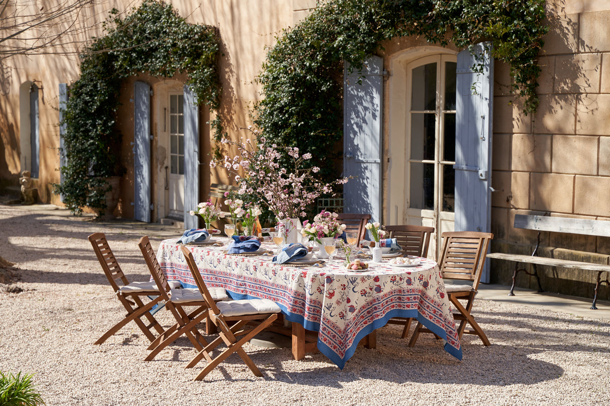 Fleur Des Indes Tablecloth in Blue & Red