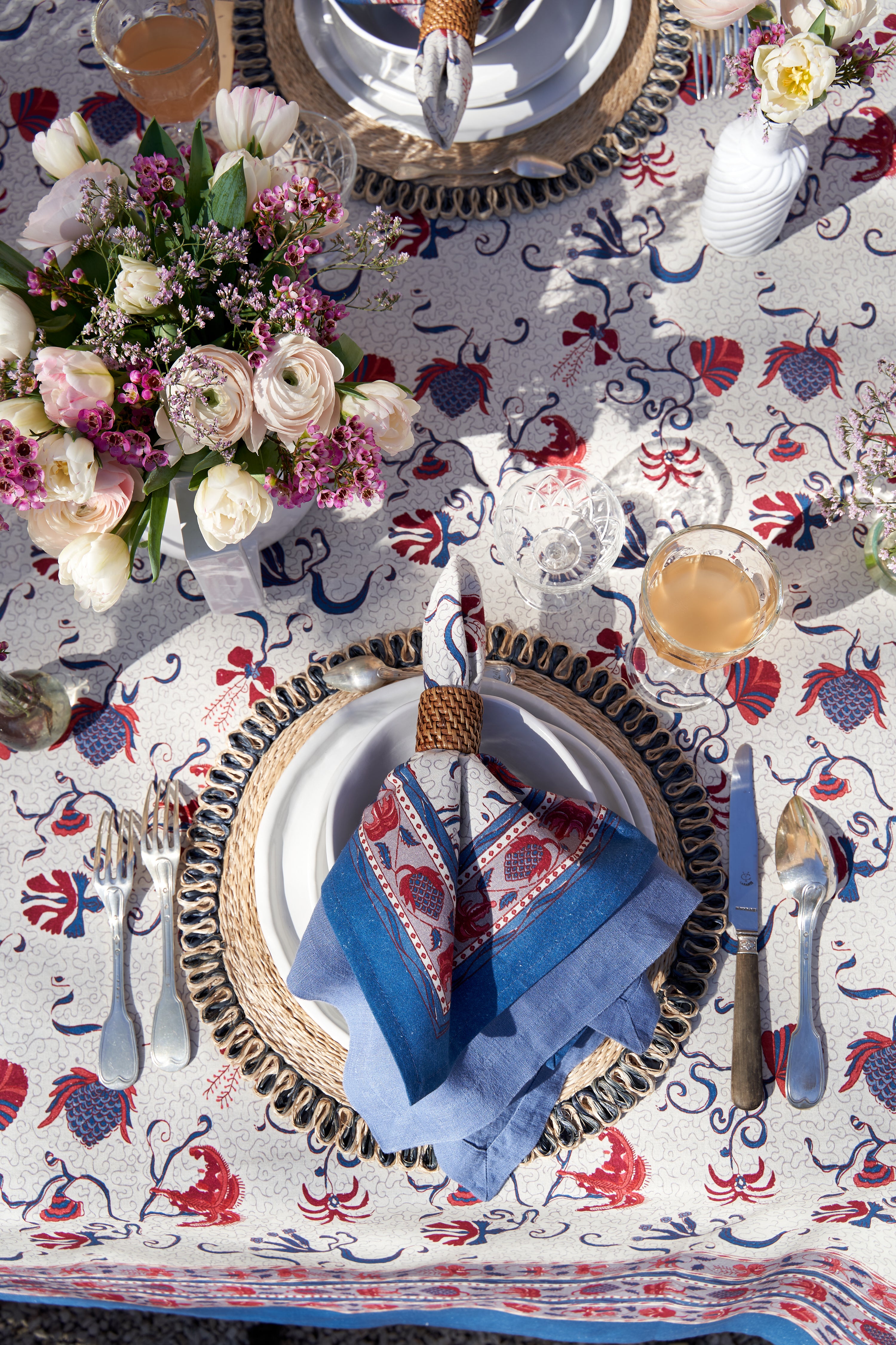 Fleur Des Indes Napkins in Blue & Red, Set of 6
