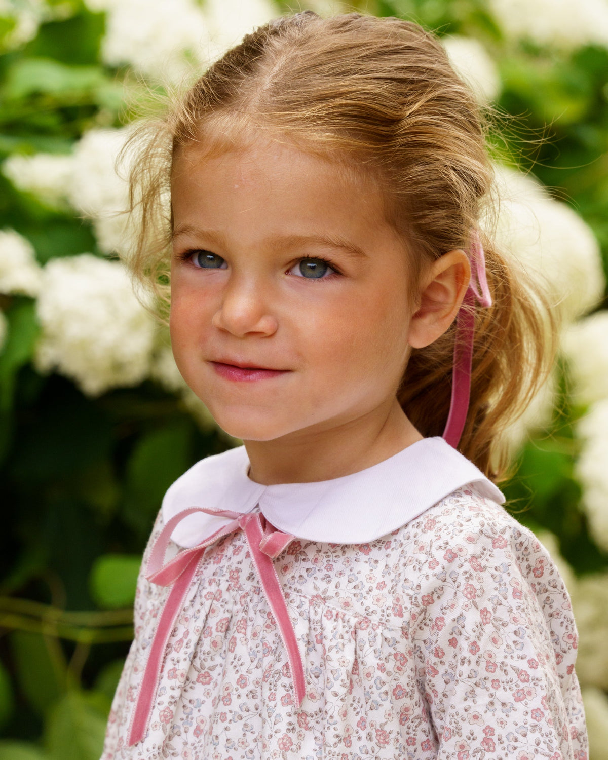 Thin Velvet Hair Tie in Pink