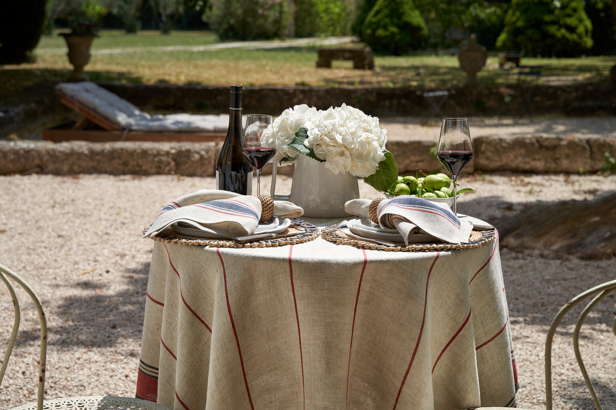Eze 60x60 Tablecloth in Ivory & Red