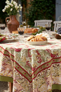 Renne Reindeer Tablecloth in Red & Green