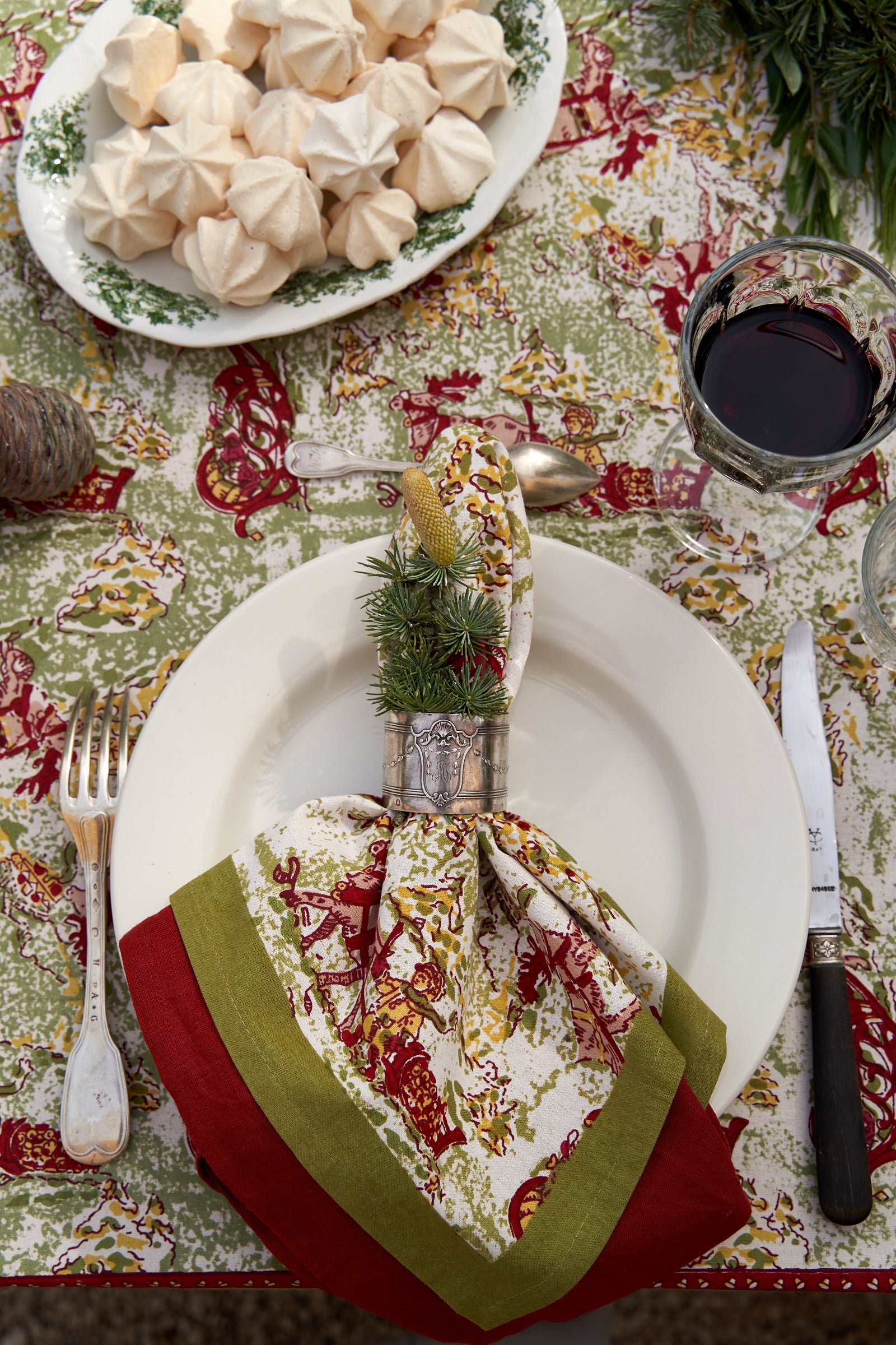 Renne Reindeer Napkins in Red & Green, Set of 6
