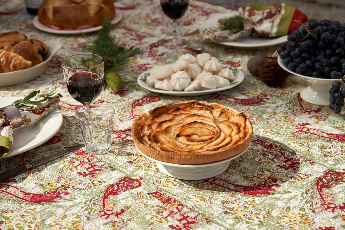 Renne Reindeer Tablecloth in Red & Green