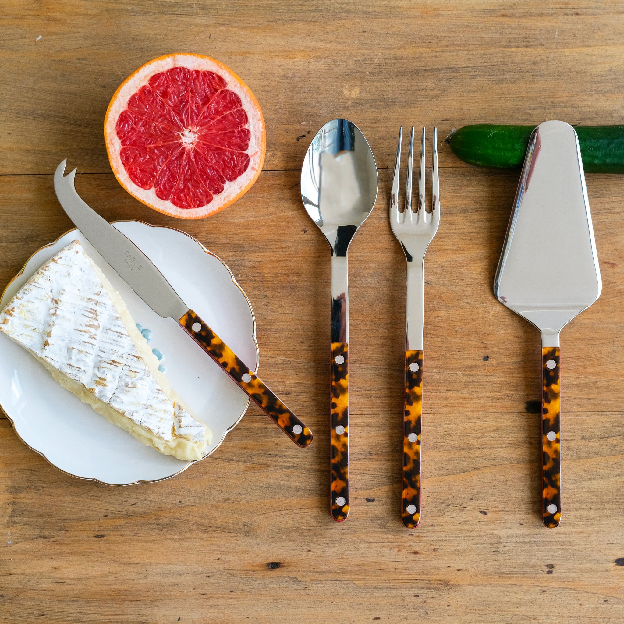 Bistrot Must-Have Pieces in Tortoise