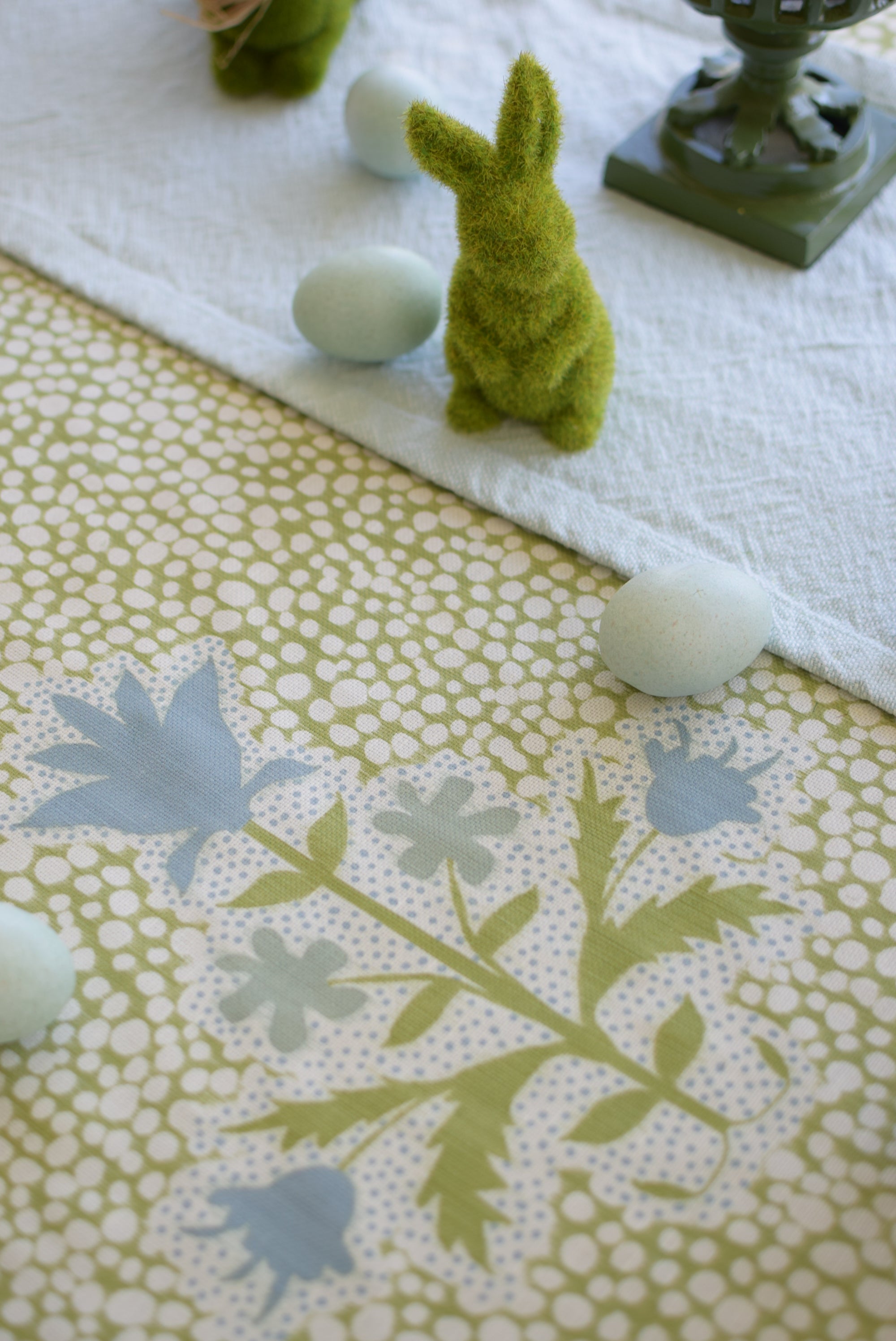 Shagreen Tulip Tablecloth