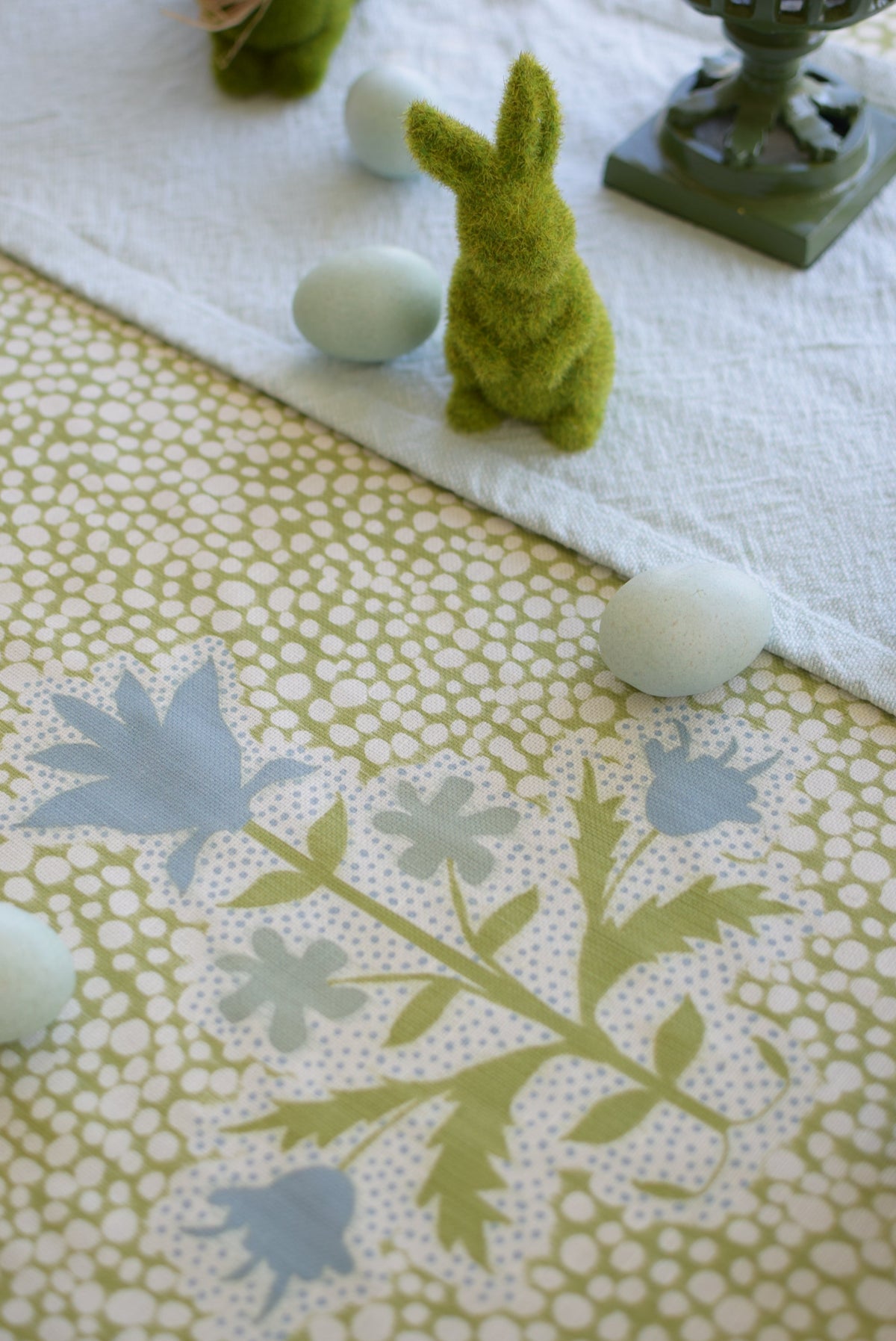 Shagreen Tulip Tablecloth