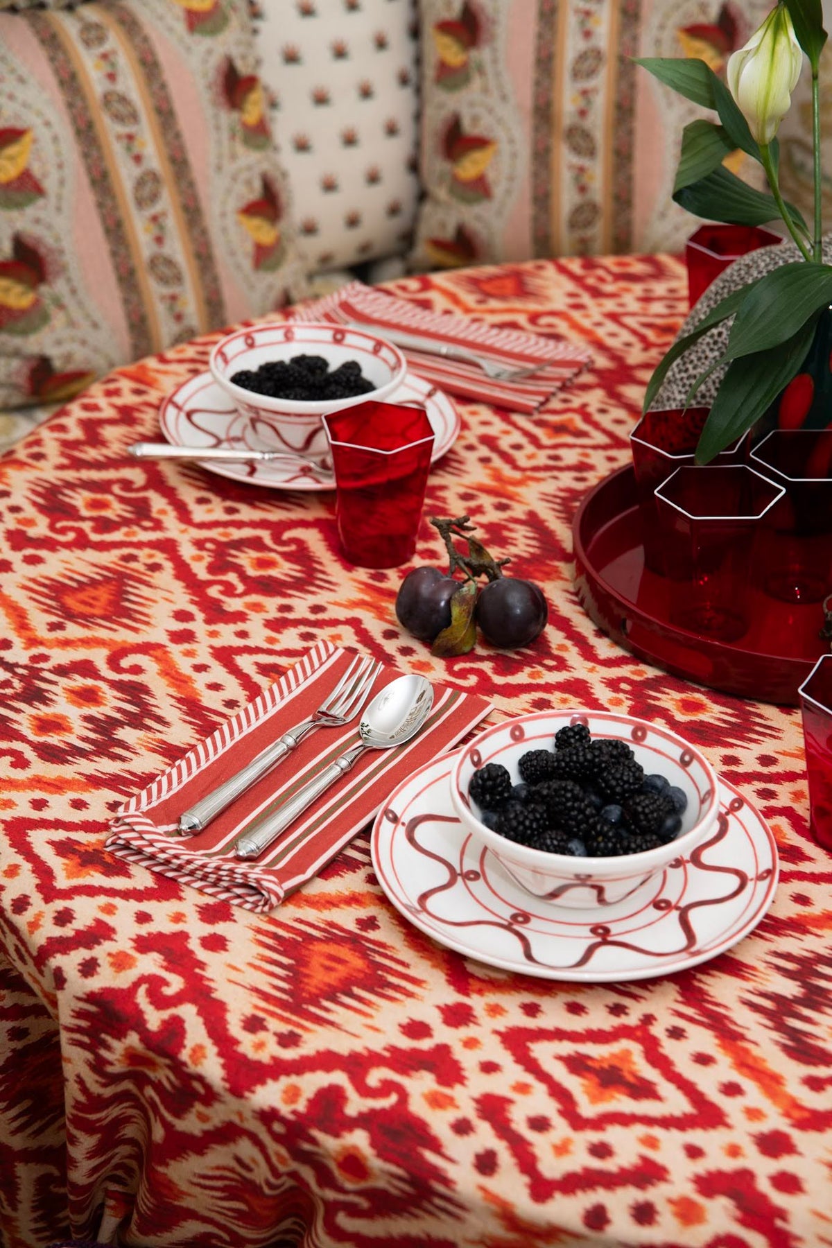 The Annabelle Tablecloth