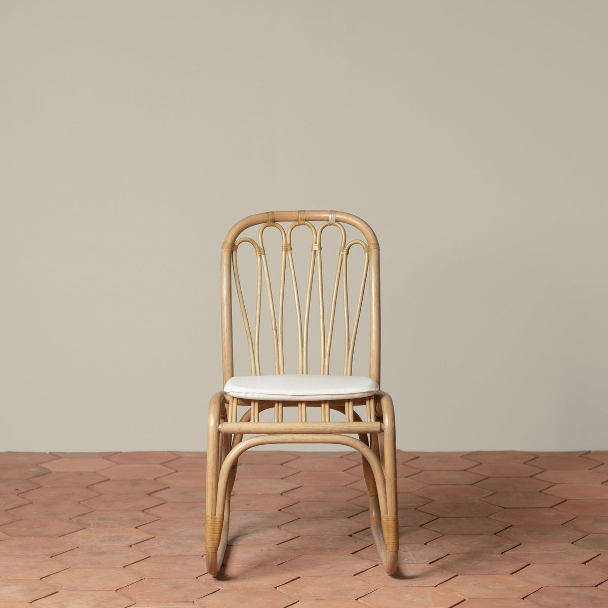 bastide rattan dining chair with cushion front