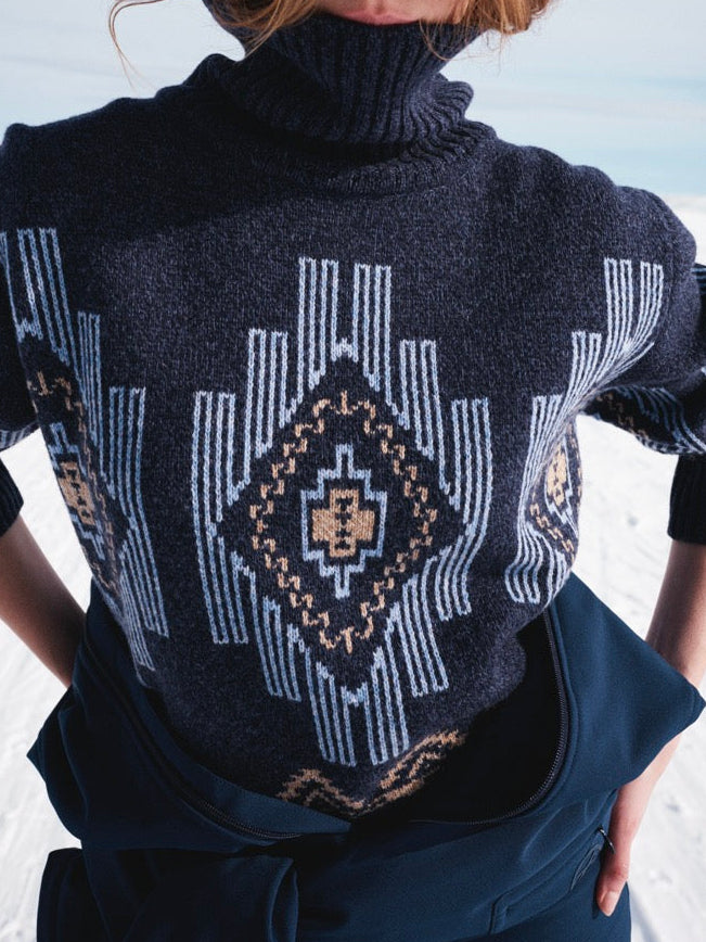Pioneer Sweater in Navy Blue