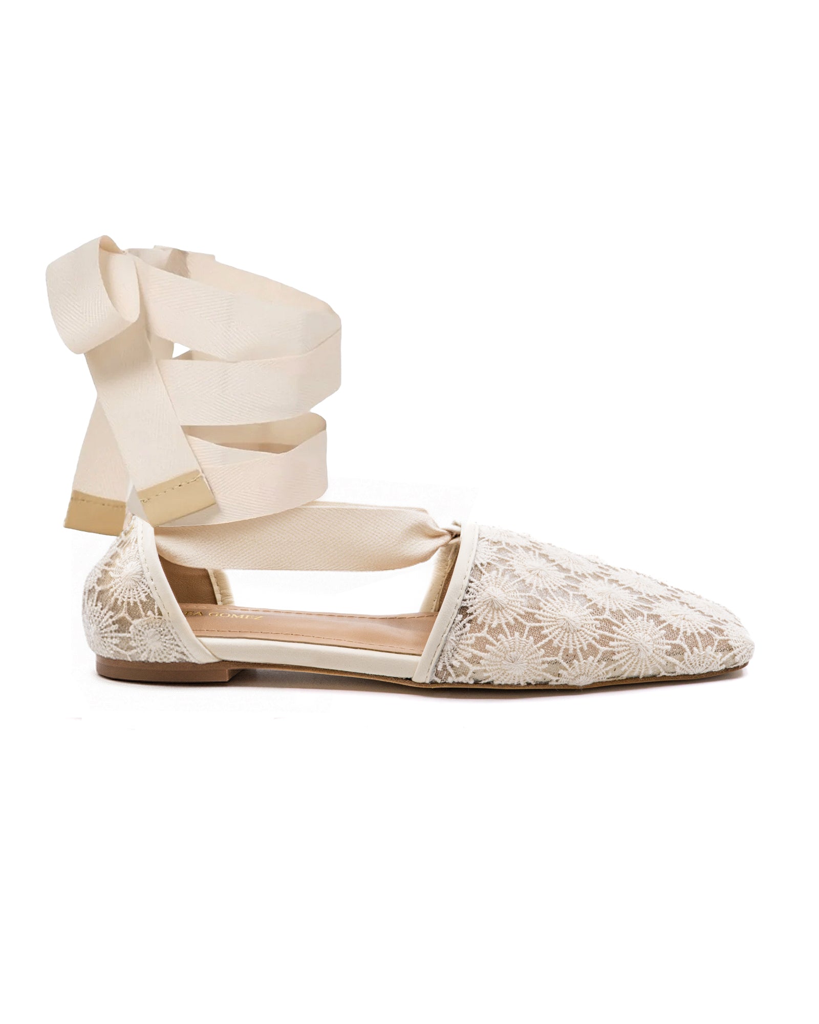 Desi Lace Flat in White