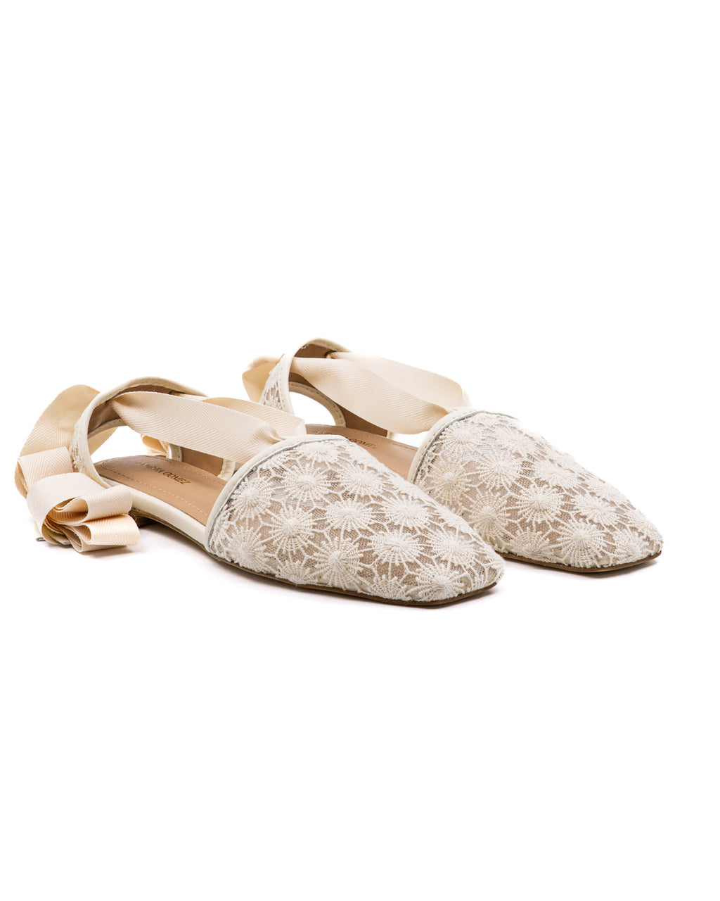 Desi Lace Flat in White