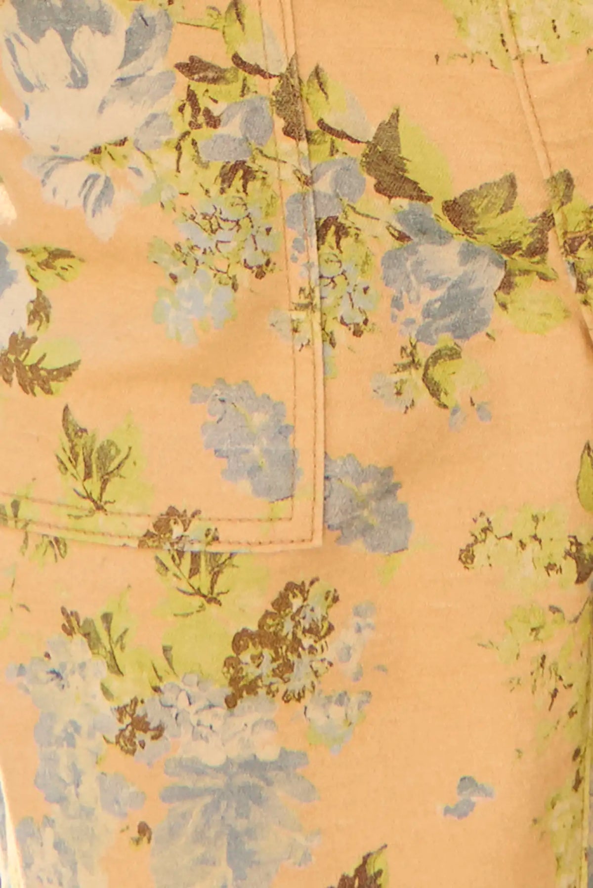Close up of the Mallory Jean in Garden Rose Periwinkle.