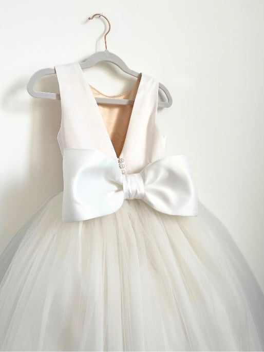 The Kimberly in White