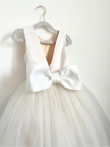The Kimberly in White
